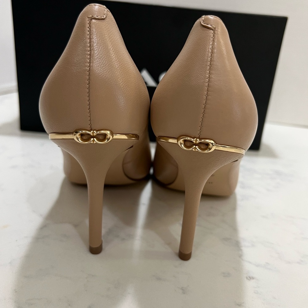 Coach Tan Stiletto Heels Pointed Toe - Picture 3 of 10